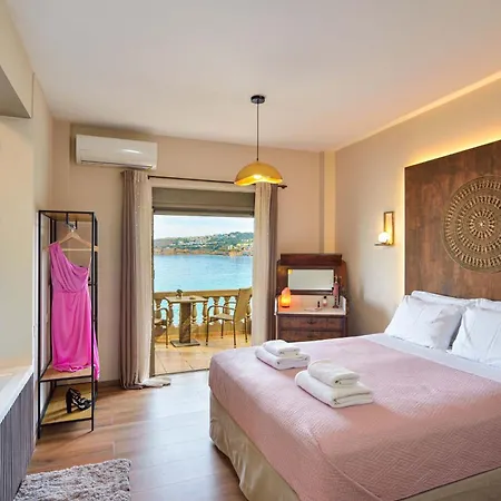 East Seafront Apartment